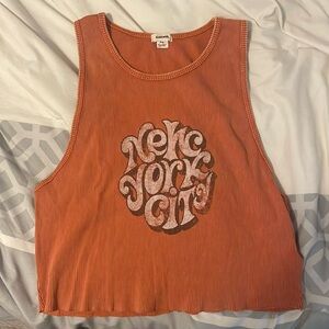 Cropped New York City top
